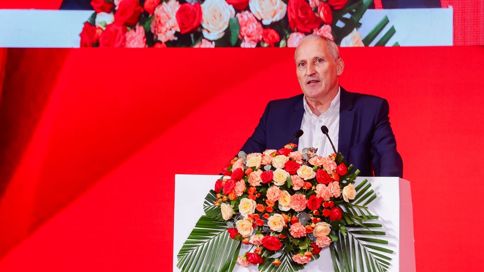 AHSB-40th anniversary -Mr Franz Viehbock